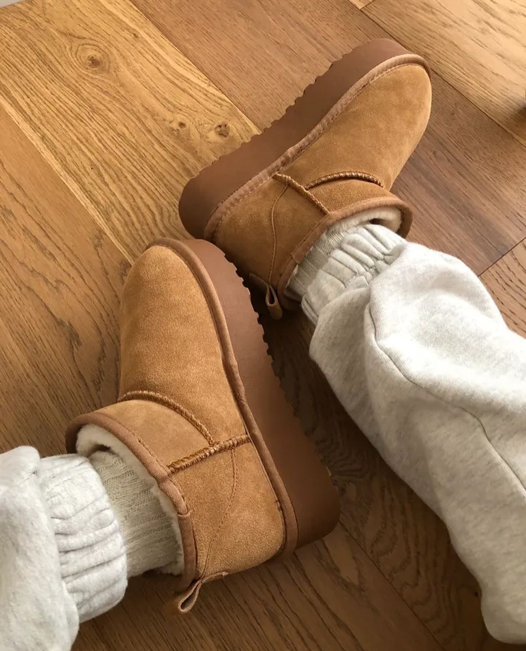 platform ugg boots ( ๐ด๐ฒ๐ป๐๐ถ๐ป๐ฒ ๐น๐ฒ๐ฎ๐๐ต๐ฒ๐ฟ )