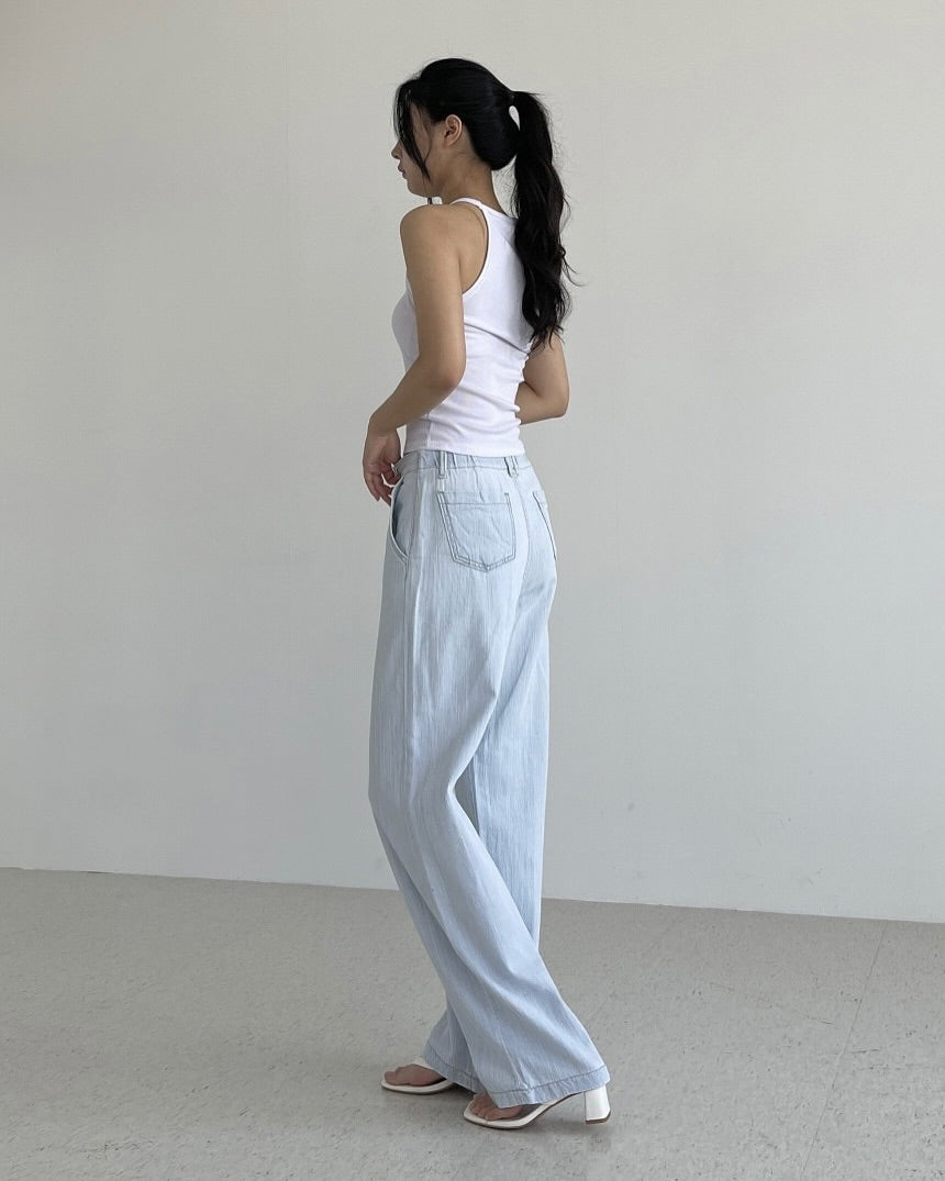 her banding pants