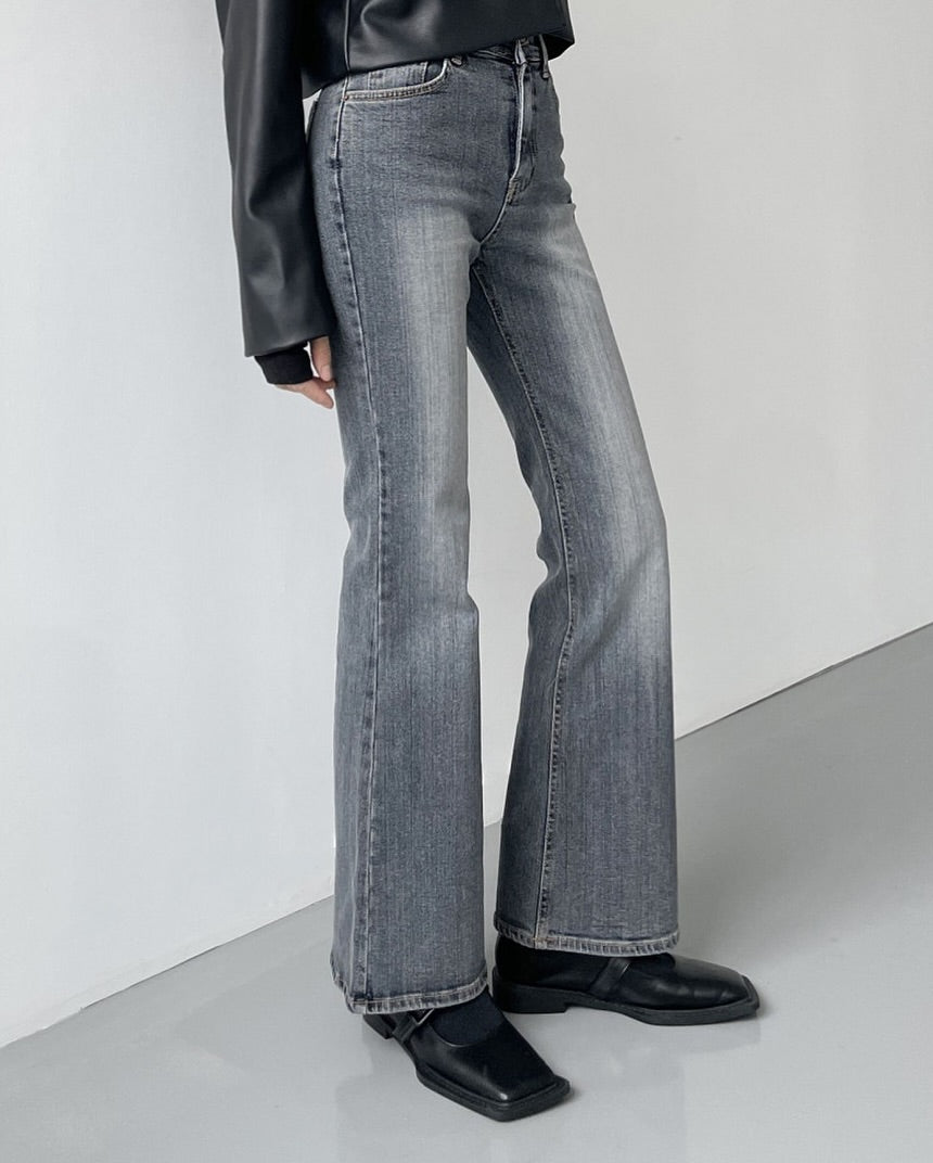 shae boot-cut pants (pre-order)