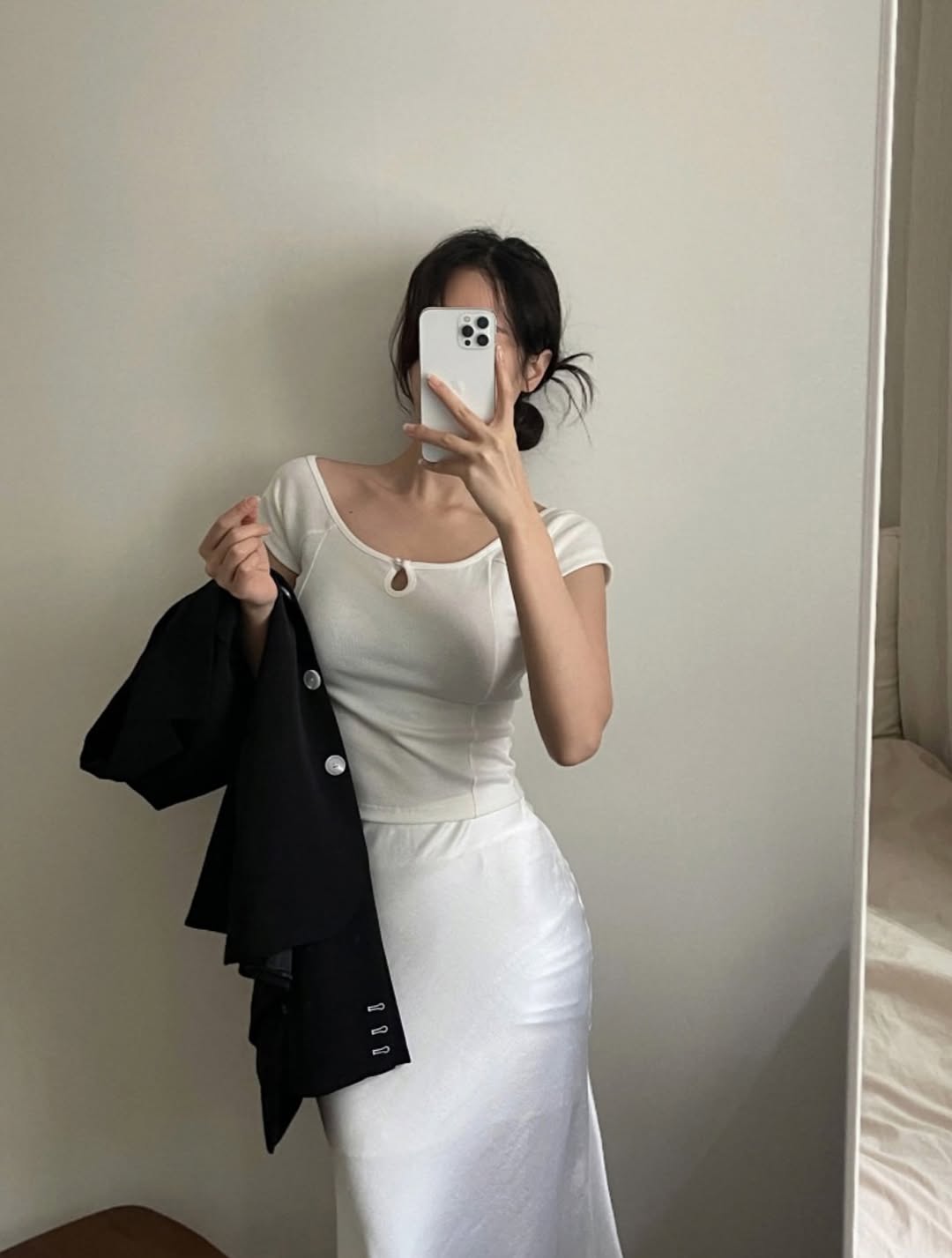 rene pearl button tee (pre-order)