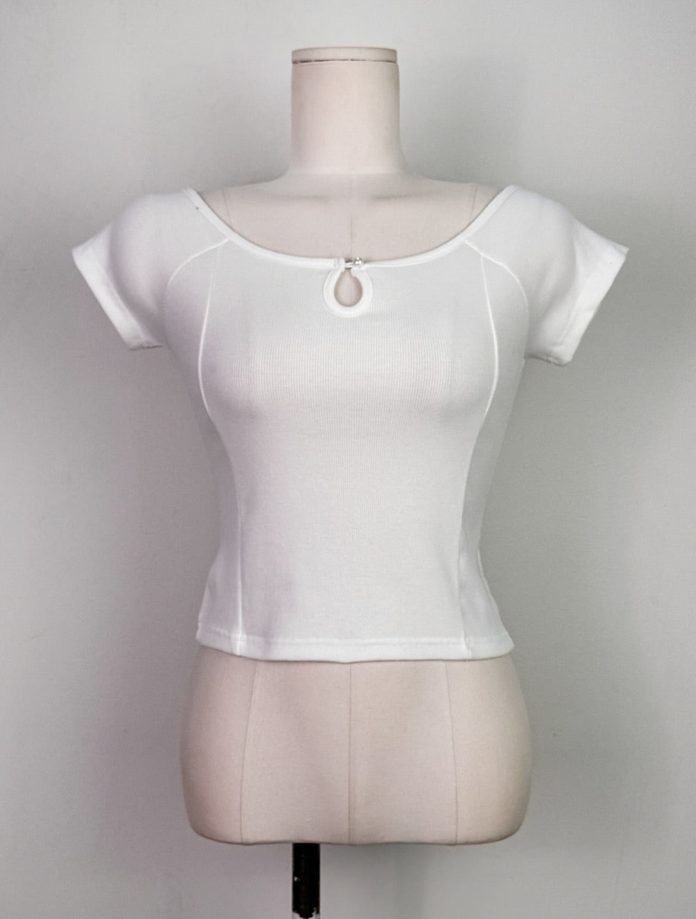 rene pearl button tee (pre-order)