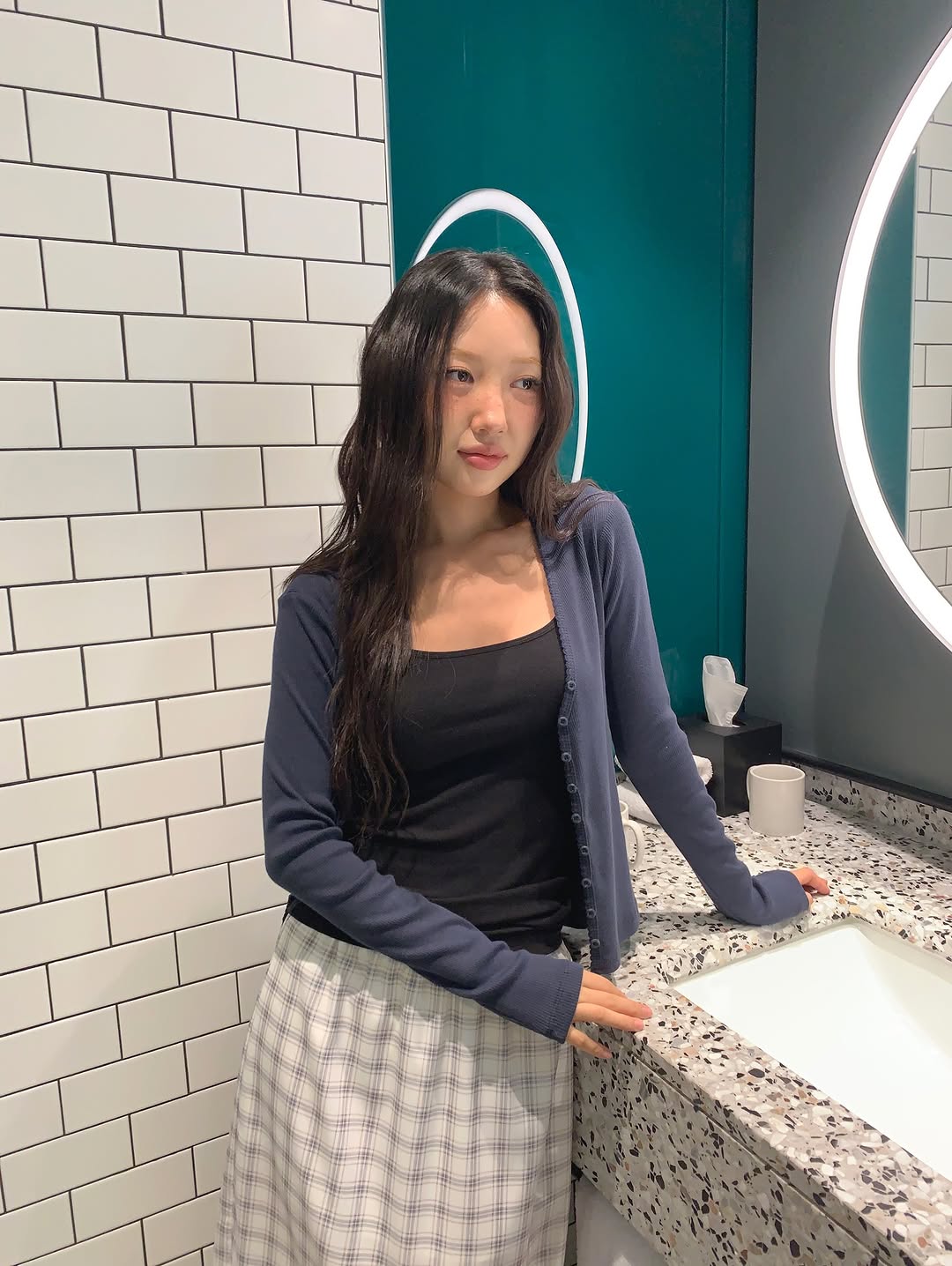 roem cardigan