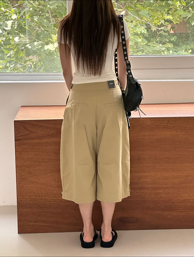 snap bermuda pants (pre-order)