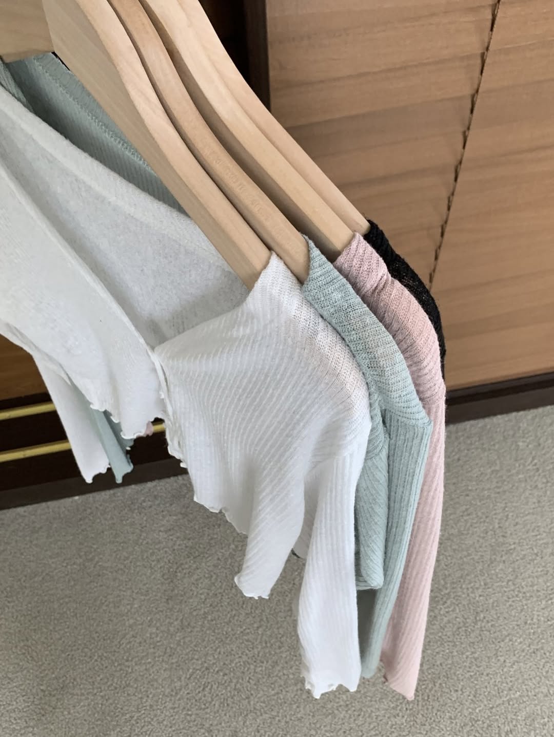 aura linen cardigan (pre-order)