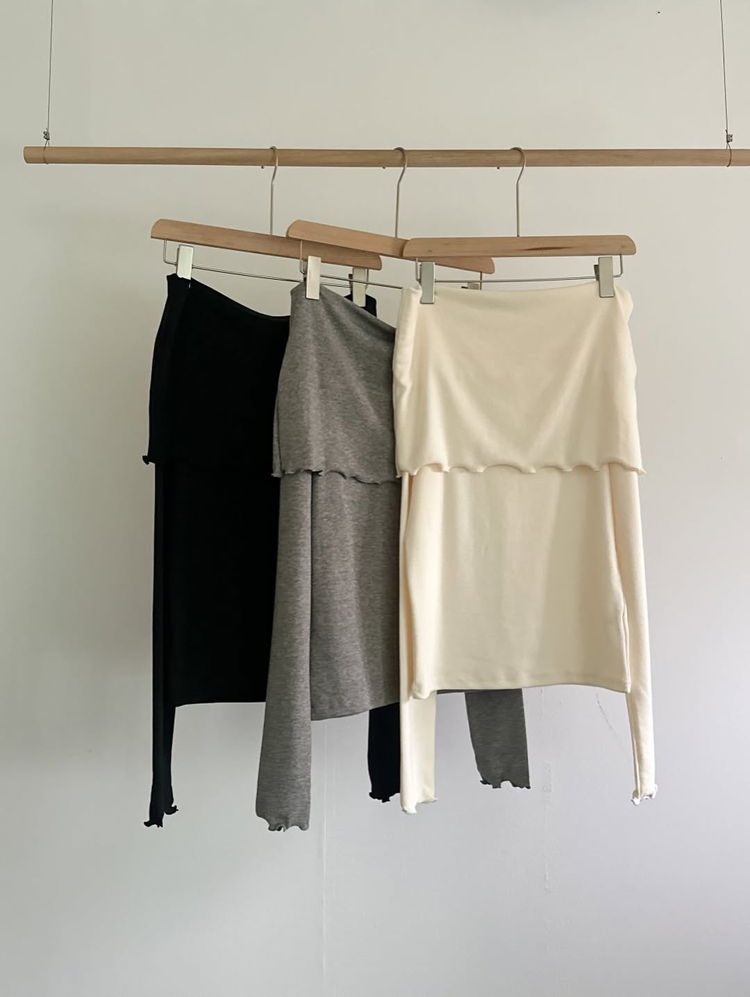 greta off-shoulder top