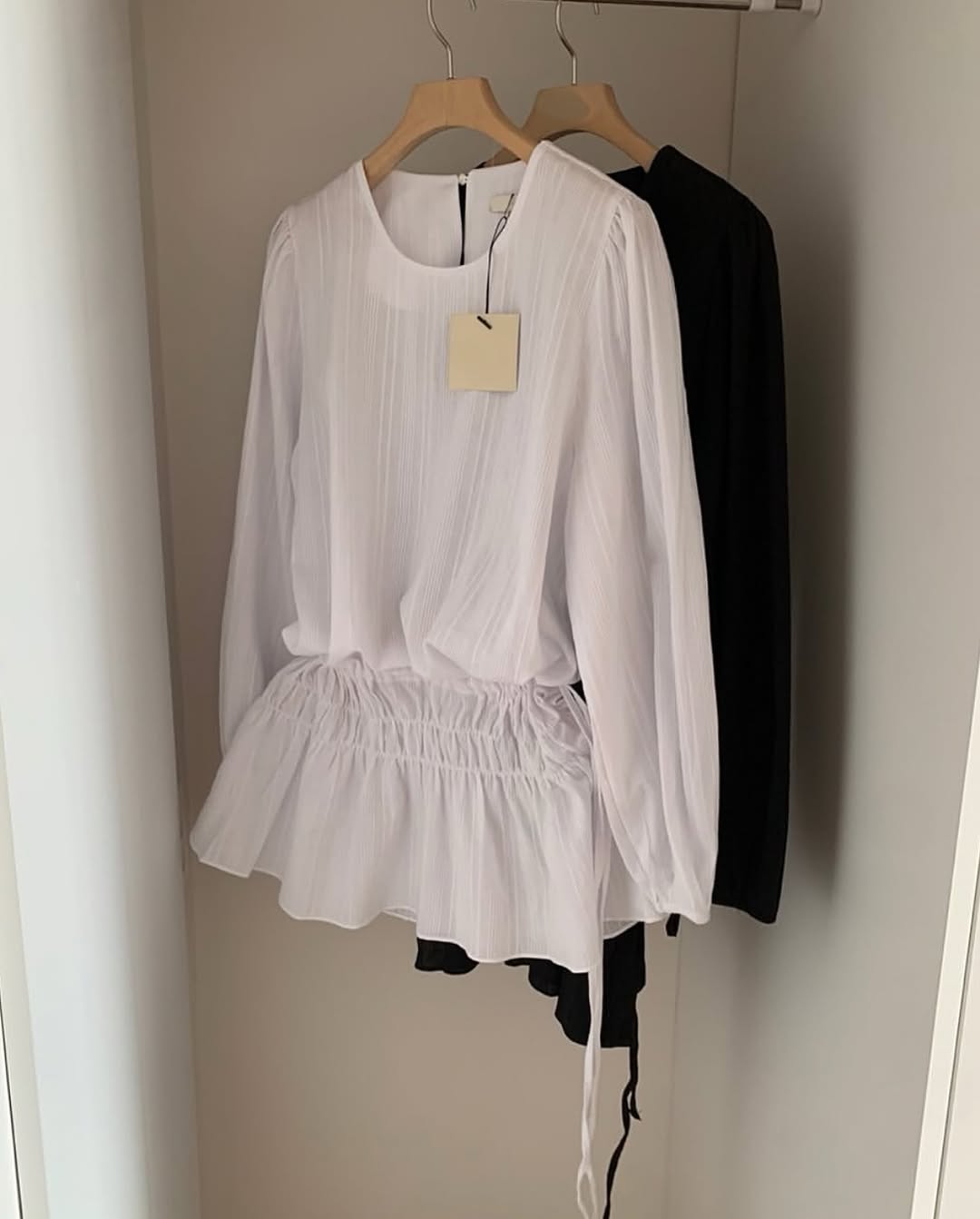 tulip shearing blouse