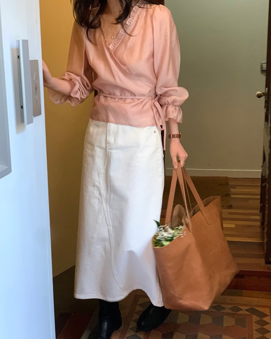 roman frill blouse