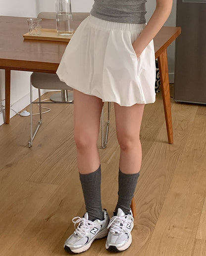 balloon pants