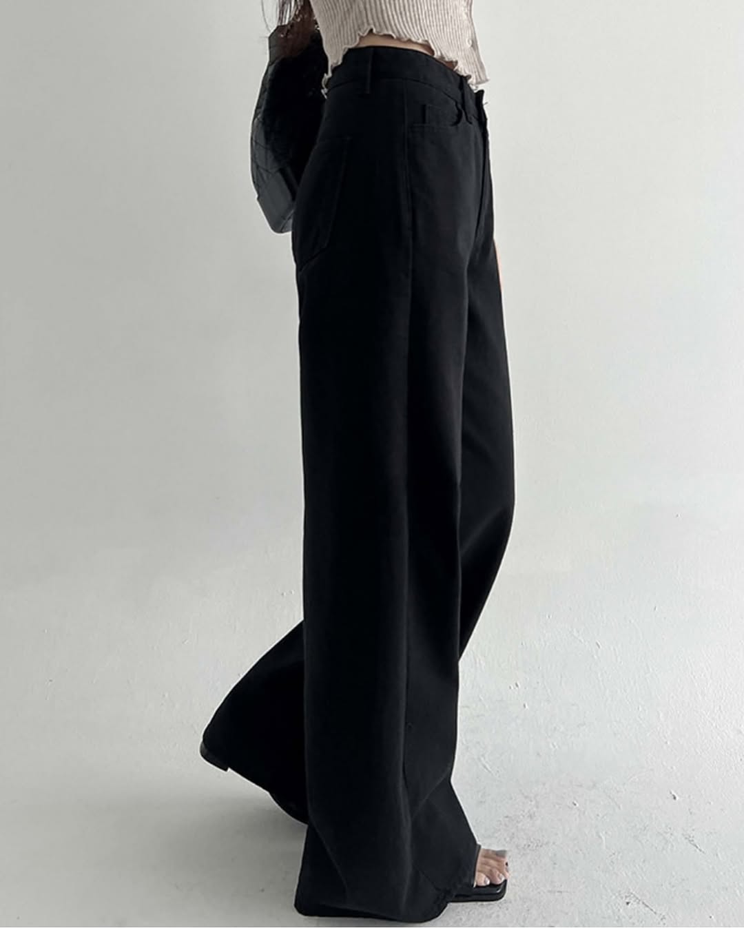line cotton pants