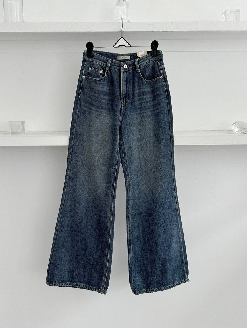 ona soft boot-cut pants (pre-order)