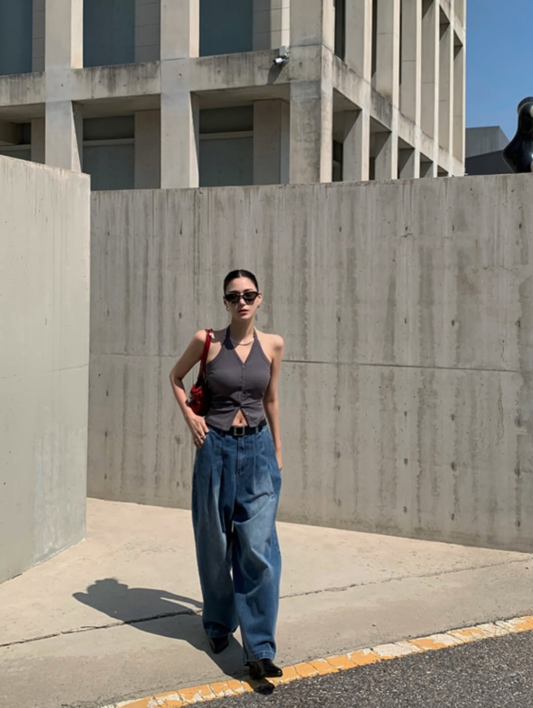 kylie halter top (built in pad)