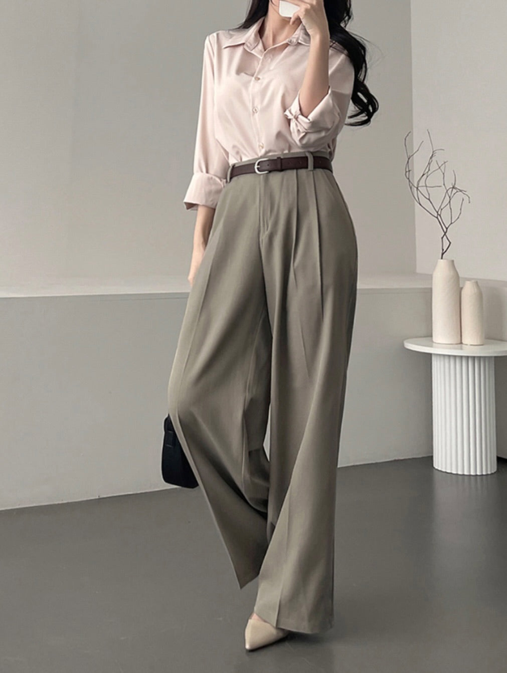 roy two-tucks slacks (pre-order)