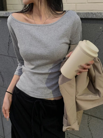 luna daily tee (pre-order)