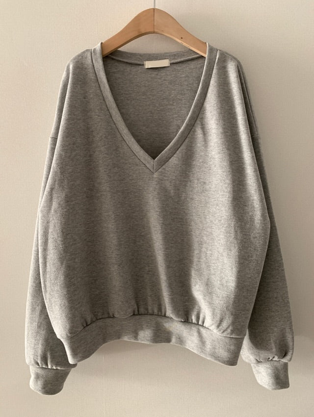 paro v-neck top (pre-order)