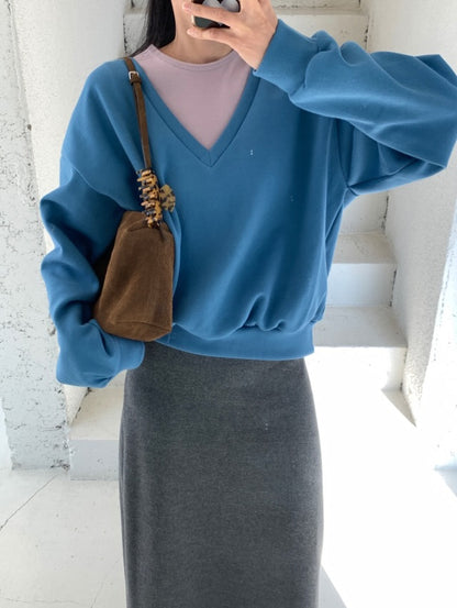 paro v-neck top (pre-order)