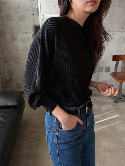 toit pleated top