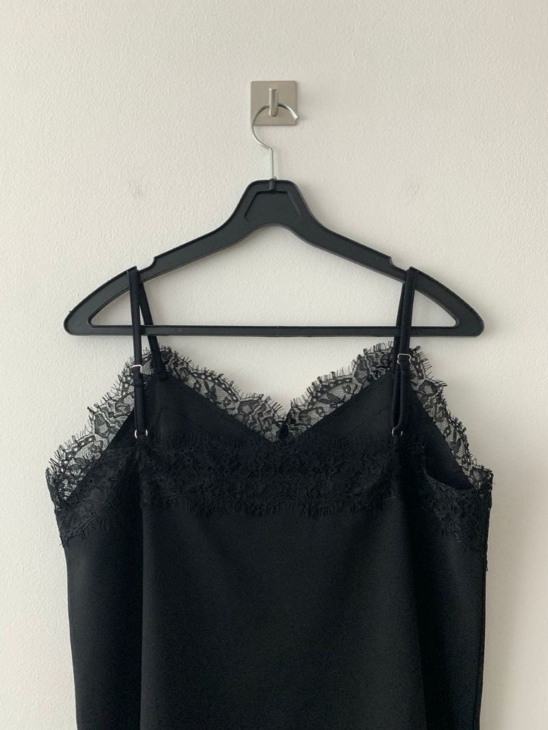 reena lace dress