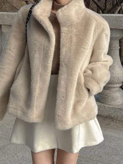 akia fur jacket