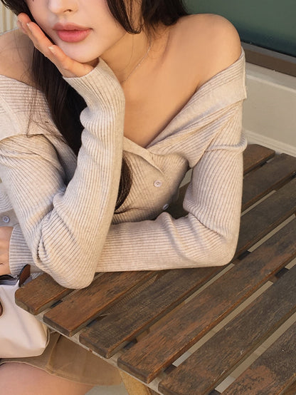line button knit
