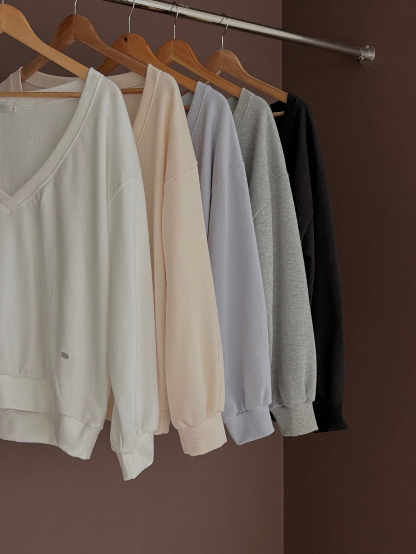 keisha deep v-neck top (pre-order)