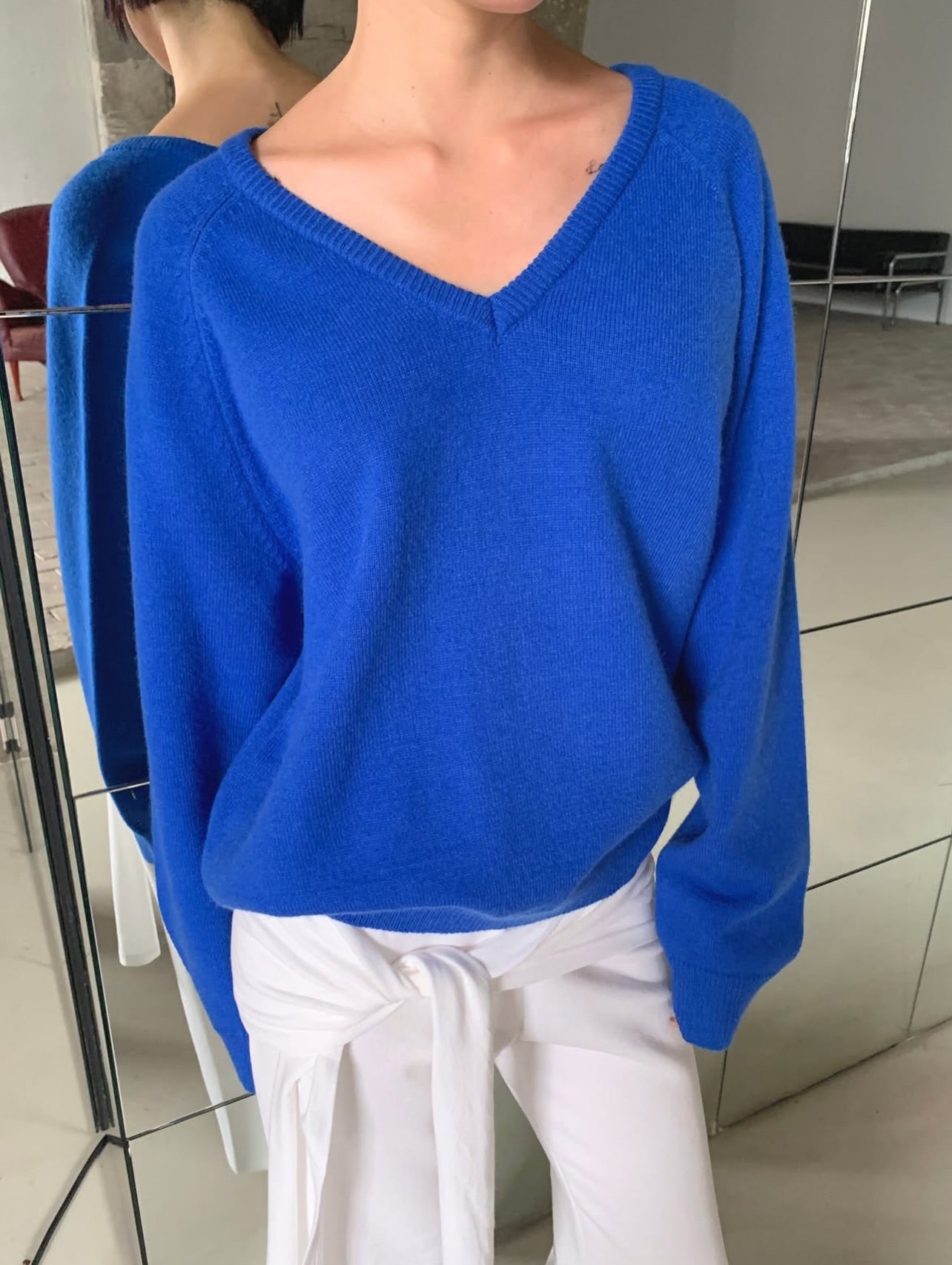 reina v-neck knit (pre-order)
