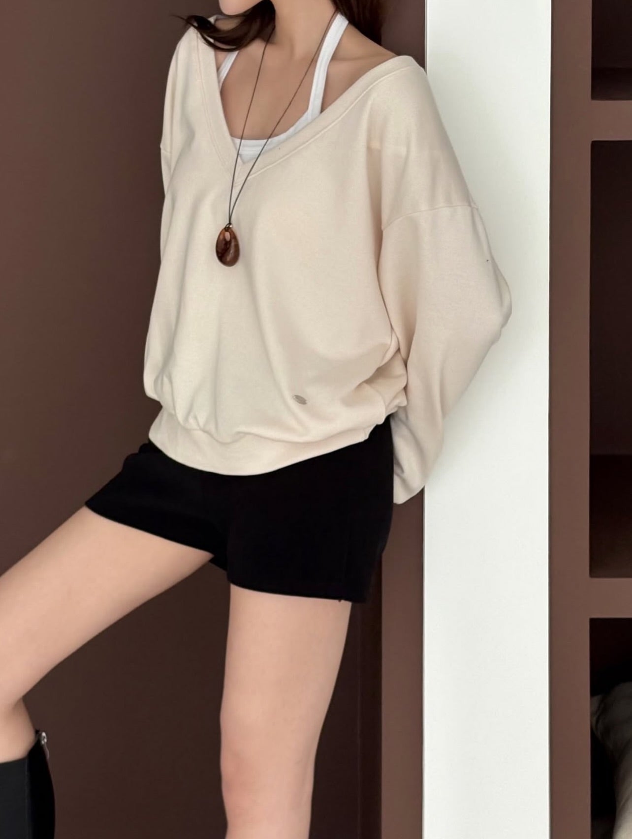 keisha deep v-neck top (pre-order)