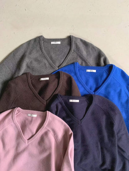 reina v-neck knit (pre-order)