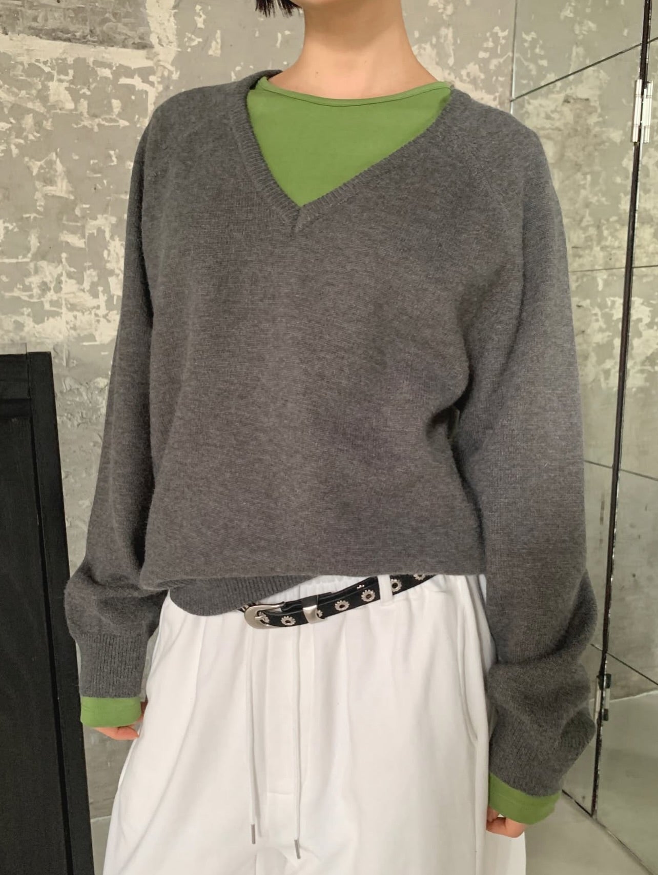 reina v-neck knit (pre-order)