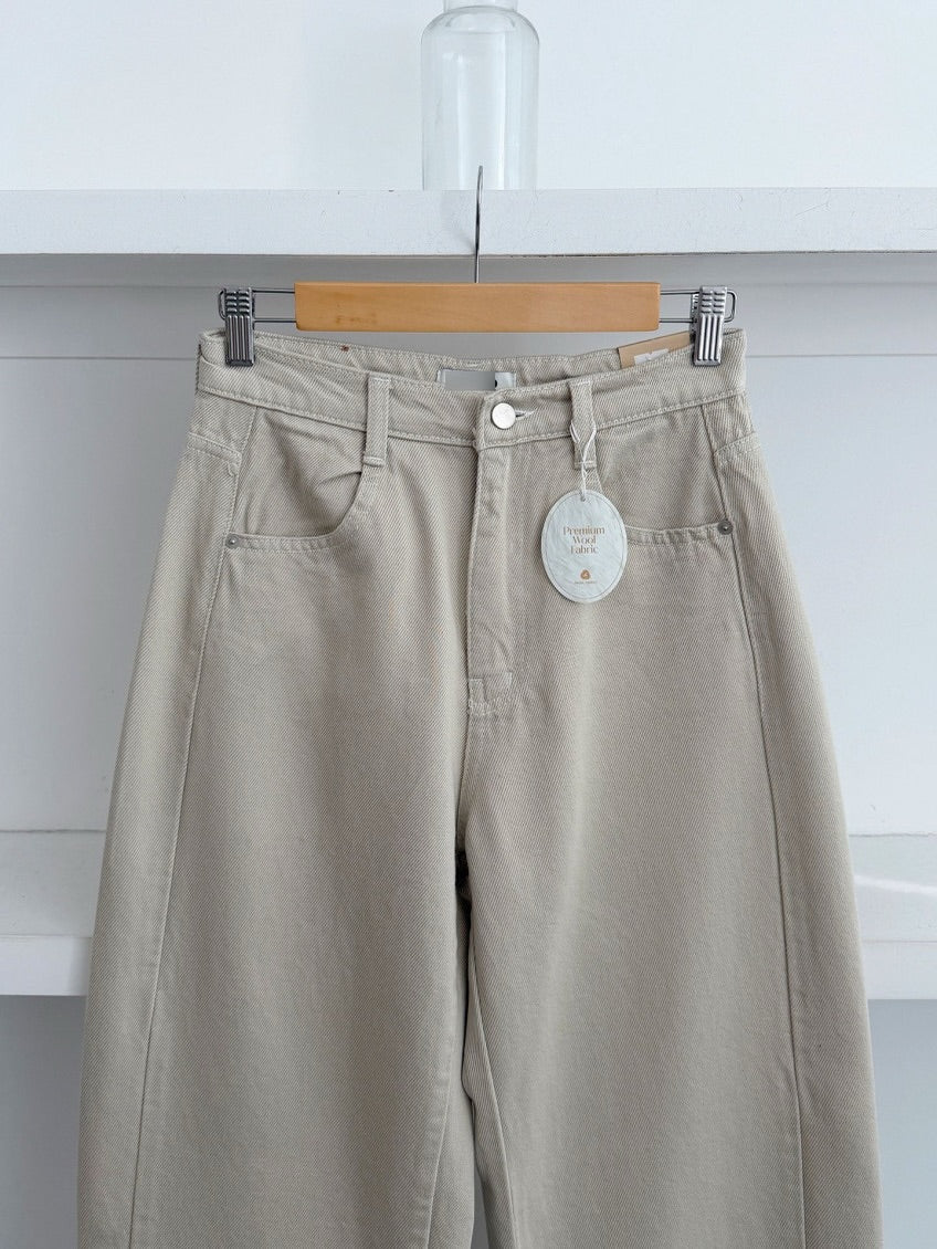 beron wide pants (pre-order)