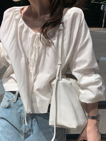 milky blouse